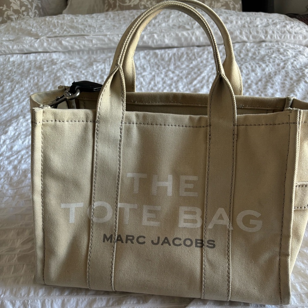 Marc Jacobs Beige Tote Bag
